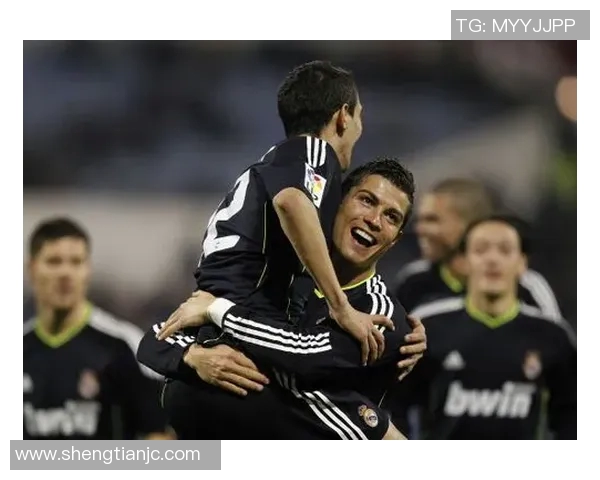 厄齐尔宣布加盟塞维利亚，西甲冬季转会市场掀起新一波热潮