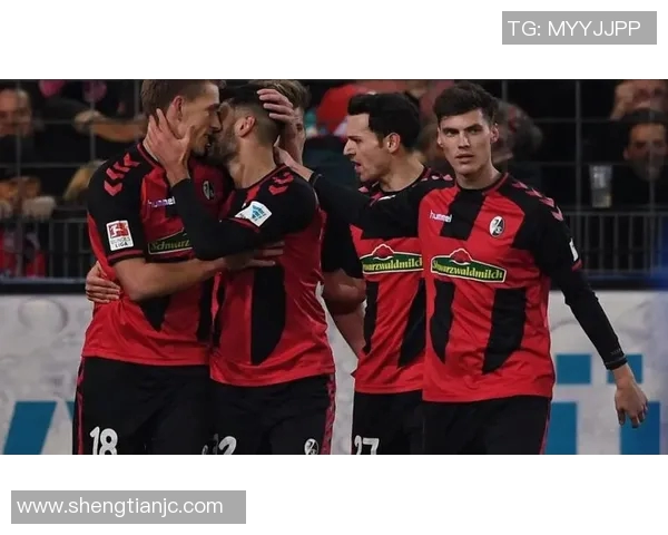 弗赖堡队遭遇德甲联赛惨败,无力抵挡对手猛烈进攻 弗赖堡队遭遇德甲联赛惨败,无力抵挡对手猛烈进攻