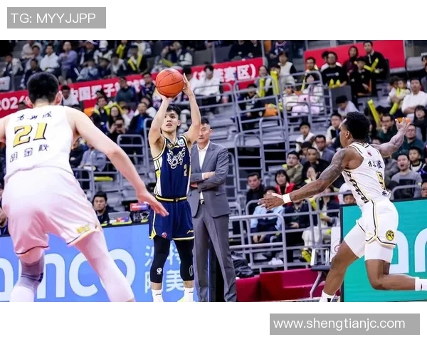 广东宏远力压强敌,成功卫冕CBA总冠军 广东宏远力压强敌,成功卫冕CBA总冠军