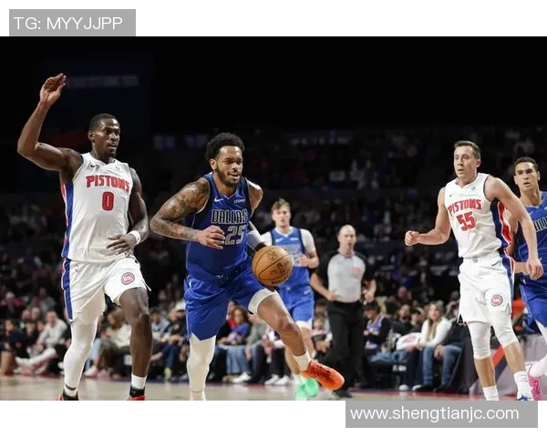 热火逆转独行侠，取得系列赛首胜！篮球赛场上的奇迹时刻