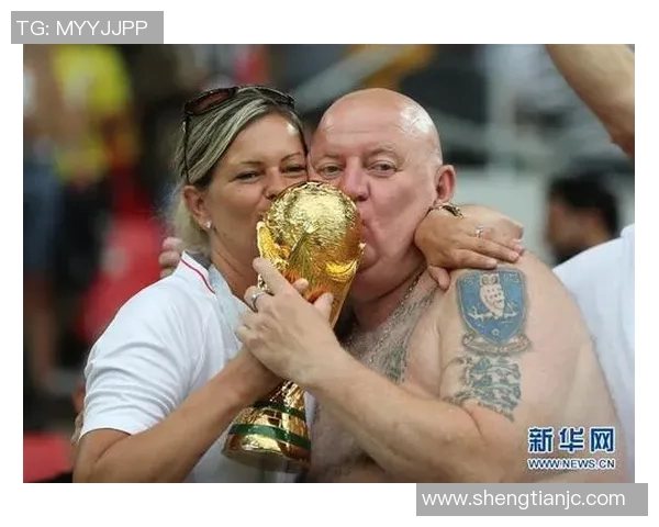 浙江稠州金租球迷热情助威，场场比赛成为劲旅