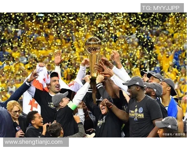 詹皇:队内氛围稳定,有信心冲击总冠军 詹皇:队内氛围稳定,有信心冲击总冠军